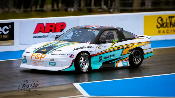 Darren Huxley image 8397_S