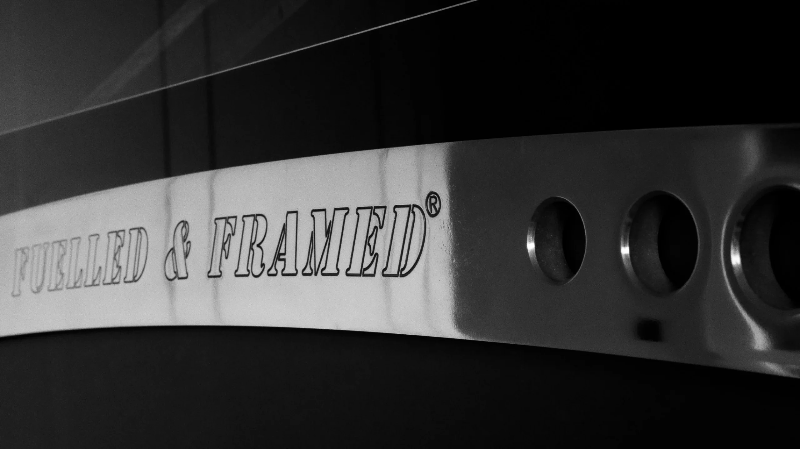 Large Aluminium Frame (6)