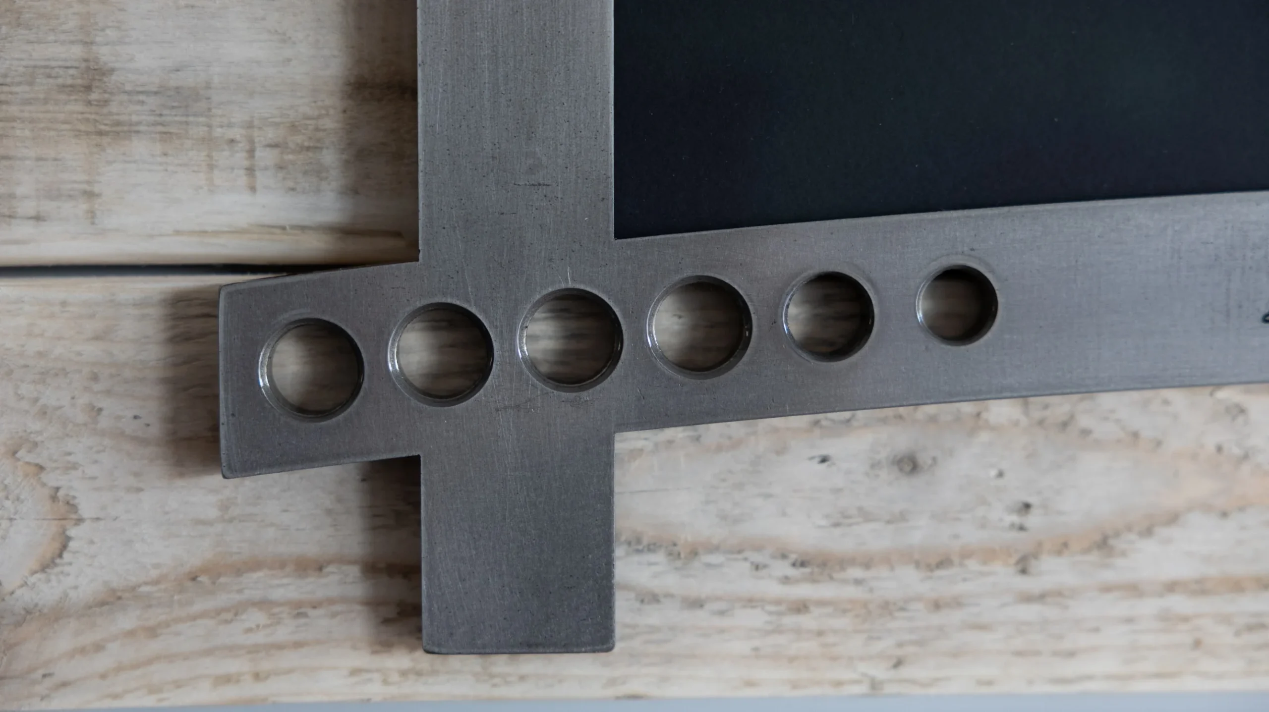 Medium Steel Frame (3)