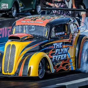 Flyin' and smokin'
